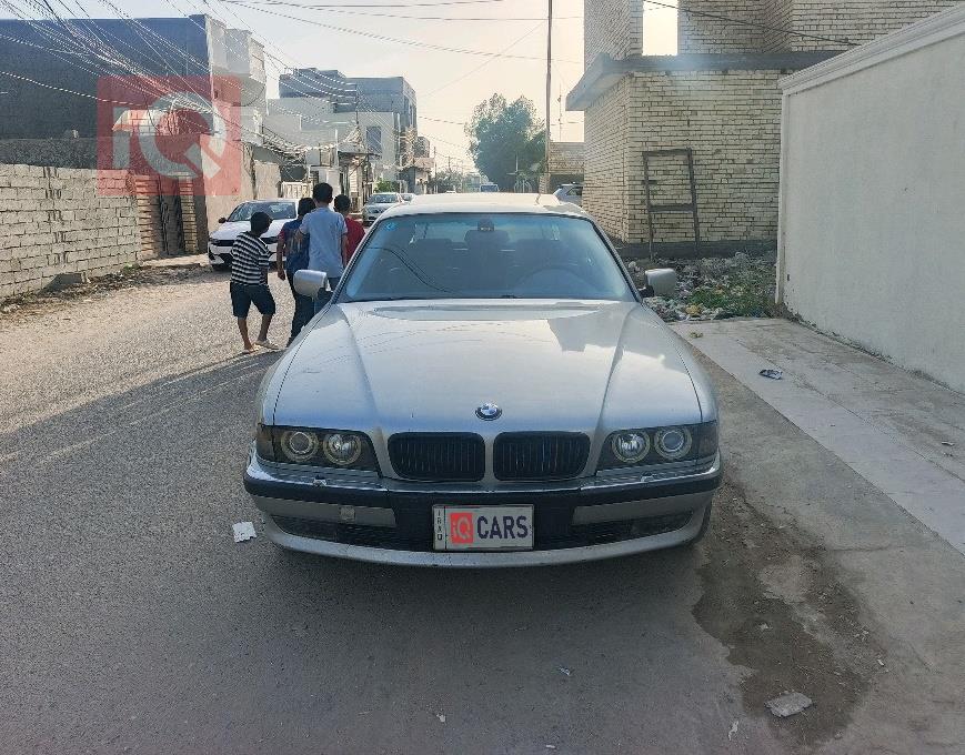 بي ام دبليو الفئة 7